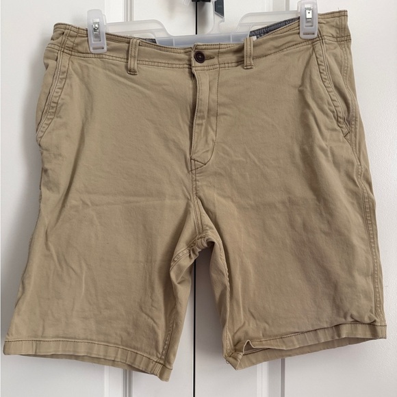 Lucky Brand Other - Lucky Brand Men’s Saturday Stretch Shorts Beige Size 36 Casual Chino